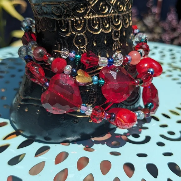 Red Hearts & Hematite Beads Bracelet Crystals Glass Beads Handmade Artisan Bling - Picture 12 of 12